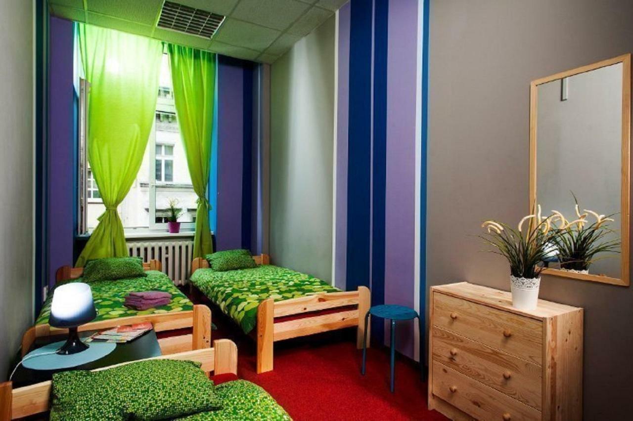 Amnezja Hostel Вроцлав Екстериор снимка