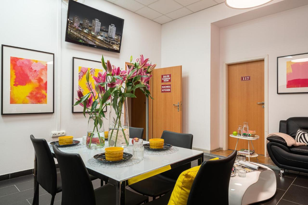 Amnezja Hostel Вроцлав Екстериор снимка
